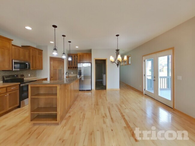 633 Savanna Trail