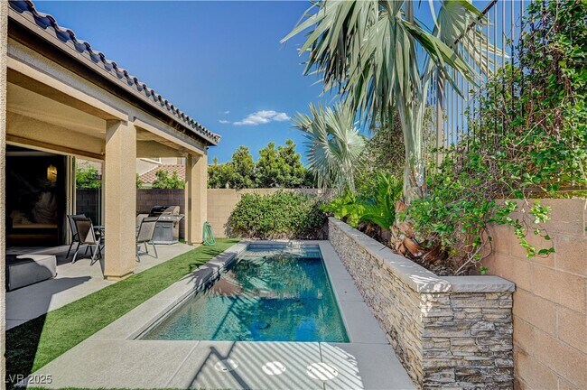 Photo - 3943 Reyes Ave