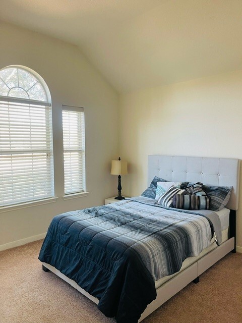 Building Photo - 21470 Olympic Forest Dr Rental