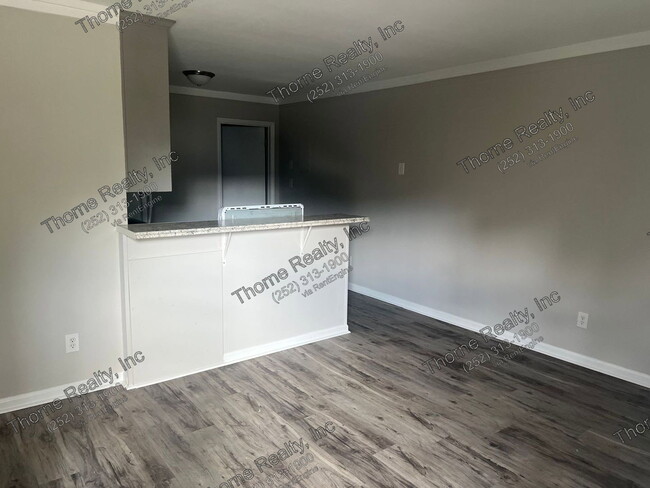 Photo - 310 Myrtle Ave