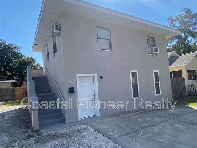 Photo - 2210 10th St S Unidad Apt B