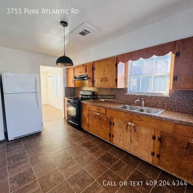 Photo - 3751 Pure Atlantic Rd