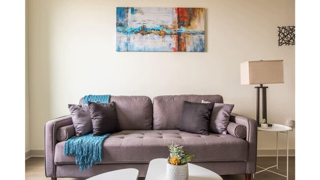 Photo - 633 E Main St Unidad ID1014624P