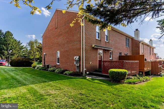 Building Photo - 4111 Nantucket Dr