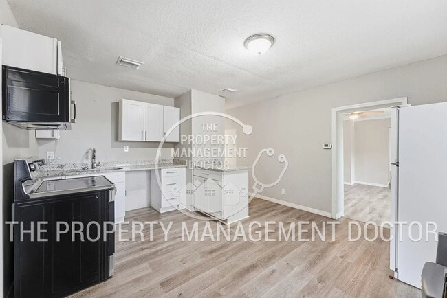 Photo - Rare Find! Spacious 2/1 Home on Huge Lot - Perfect for Work Vehicles, Boats & Pets***JANUARY SPEC...