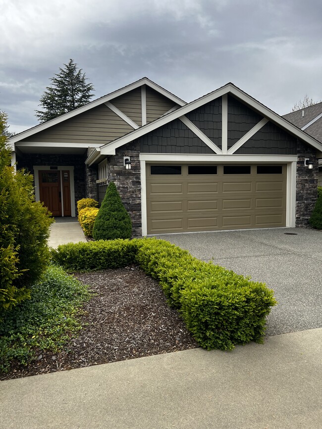 Front Door View - 1110 Catherine Way