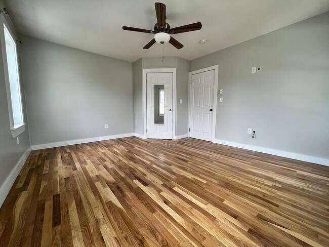 Photo - 19 Curtis St Unit 2