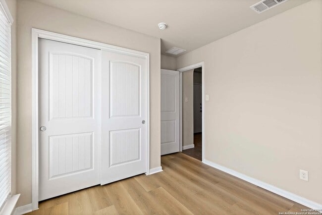 Photo - 117 Linden Ln