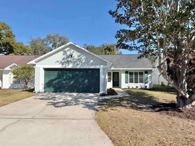 Building Photo - Sanford - 3 Bedroom, 2 Bathroom - $2295.00