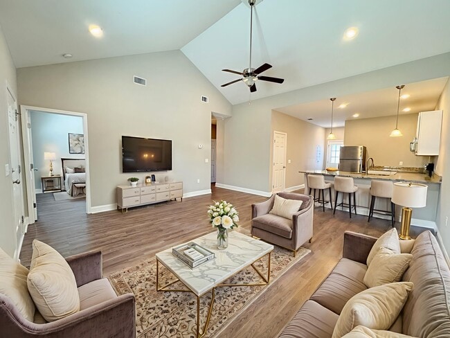 Photo - 228 Way Bill Cir