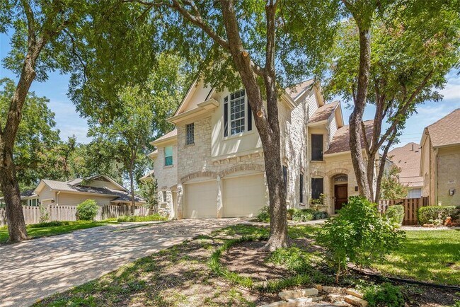 Photo - 3805 Tonkawa Trail Unit A2