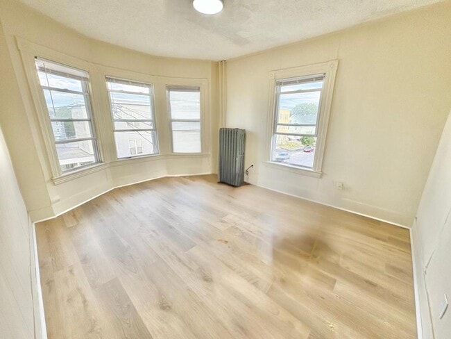 Photo - 117 Pierce St