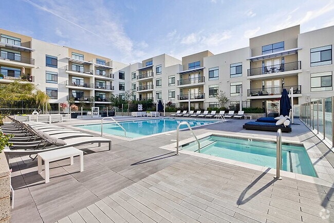 Building Photo - Revere Campbell Rental