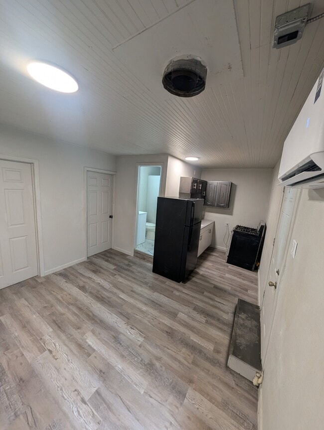 1218 Roselawn Rd Unit 2