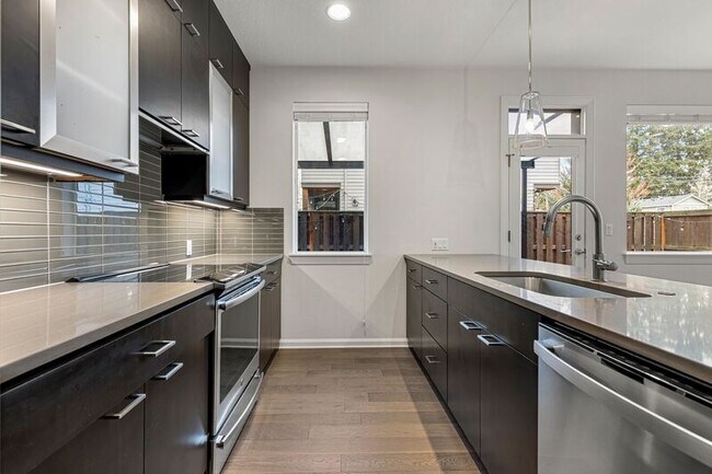 Photo - 3243 N Houghton St