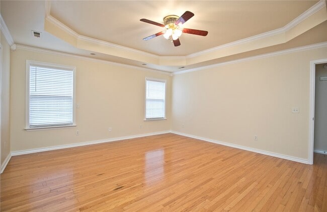 Photo - 402 NE Shasta Ct