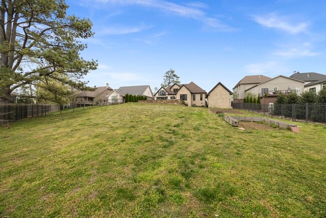 Photo - 4603B Lealand Ln