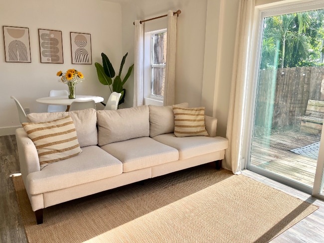 Photo - 679 NE 87th St