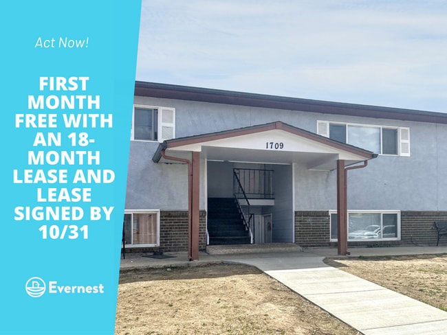 Building Photo - 1709 Hampton S