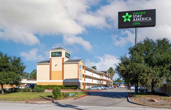 Furnished Studio-Houston - The Woodlands
