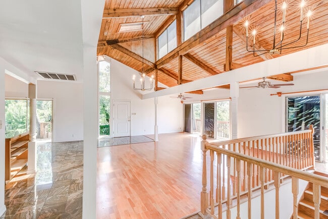 Photo - 208 Westhaven Dr
