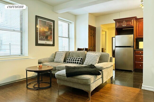 Photo - 150 W 51st St Condo