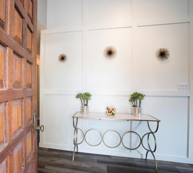 Photo - 4525 N 66th St