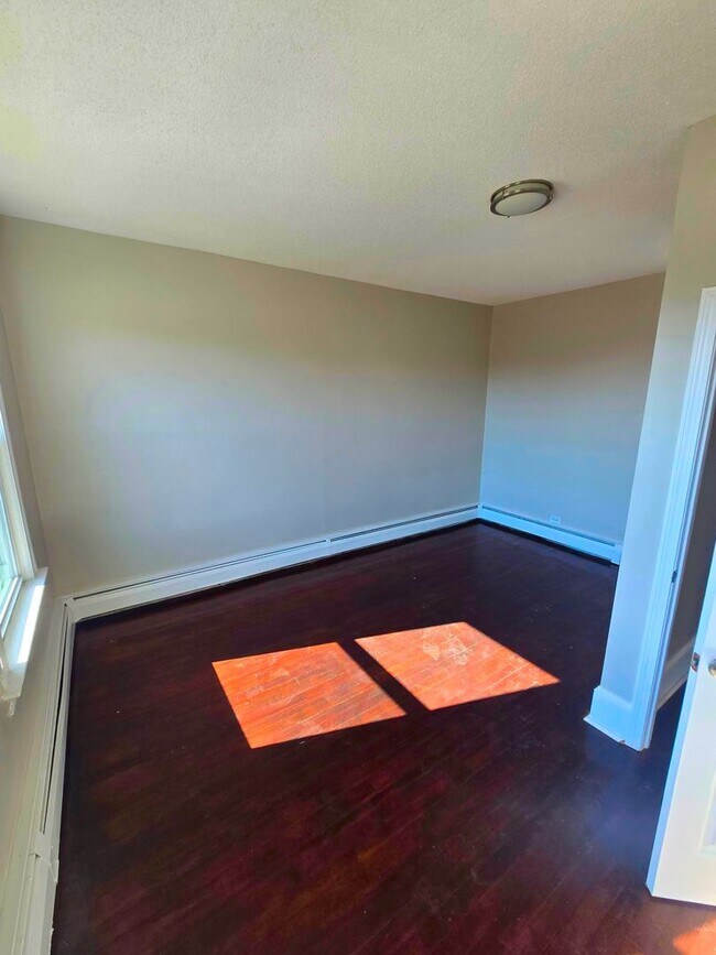 Photo - 93 Maple Ave Unidad 2