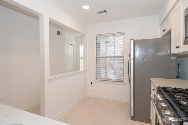 Photo - 801 Woodbridge Commons Way