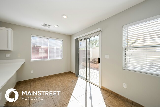 Photo - 7270 Morrison St