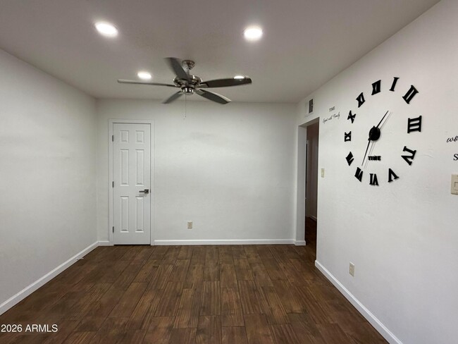 Photo - 2 E Piedmont Rd