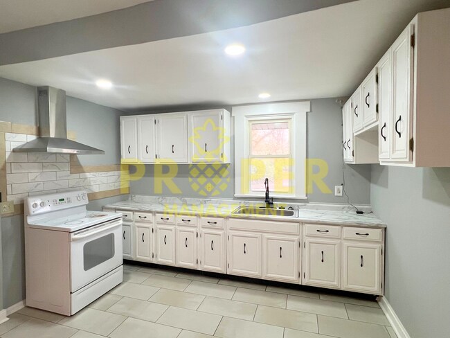 Photo - 3 bedrooms 1 bathrooms house for rent