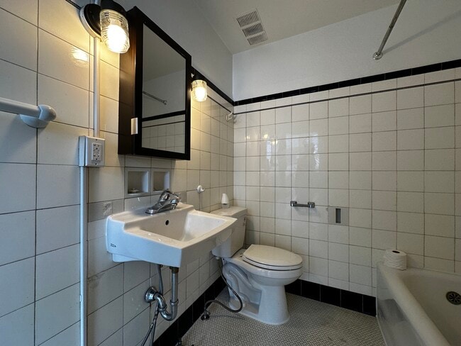 Photo - Josephinum Apartments