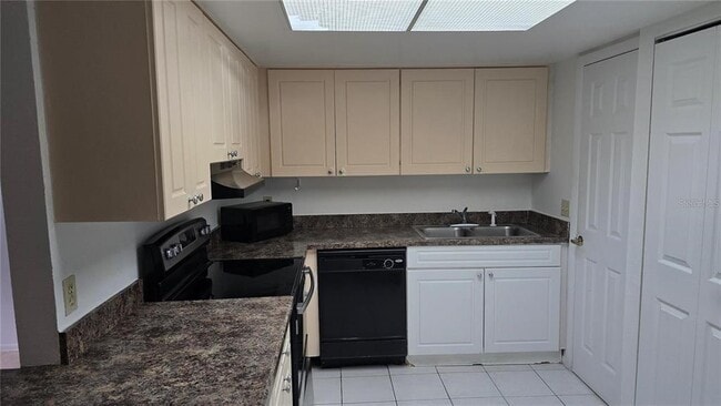 Photo - 9903 Turf Way Unidad 2