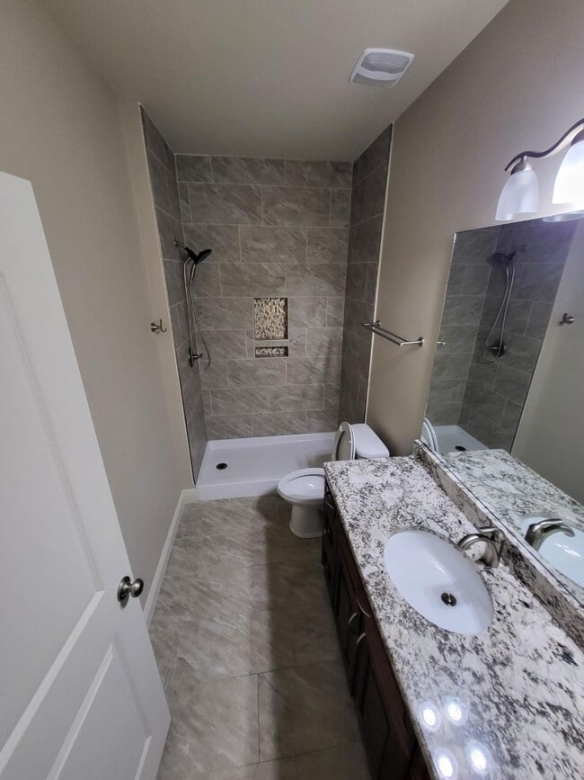 2nd bath - 23 Jackson St NE Unit 23