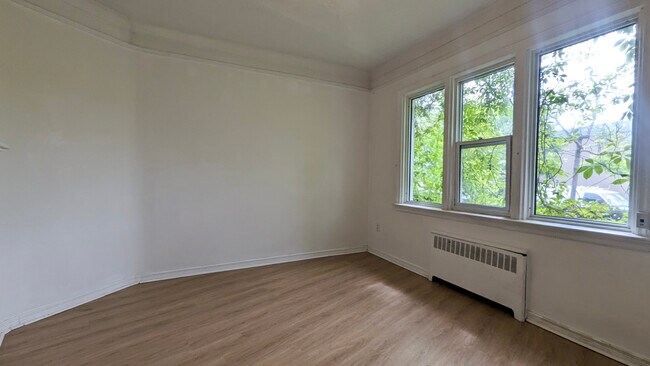 Photo - 136 Weber St E Unité 8