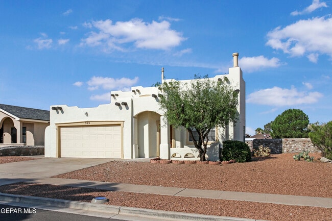 Photo - 929 Totonaca Ln