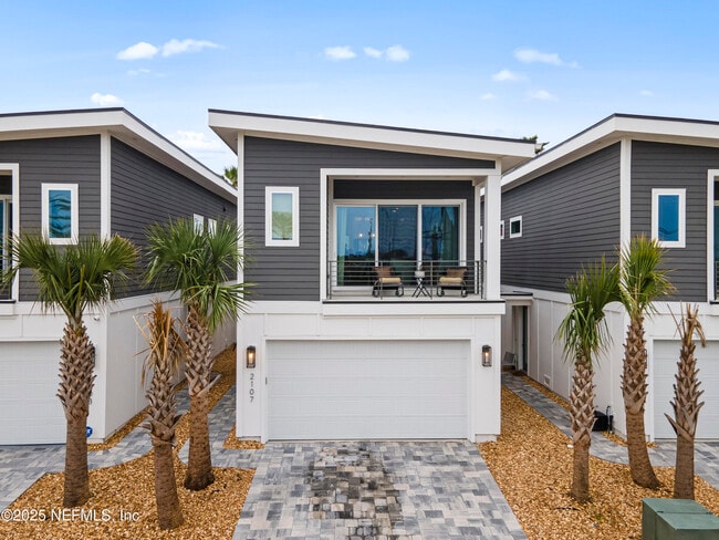 Building Photo - 2107 Gordon Ave