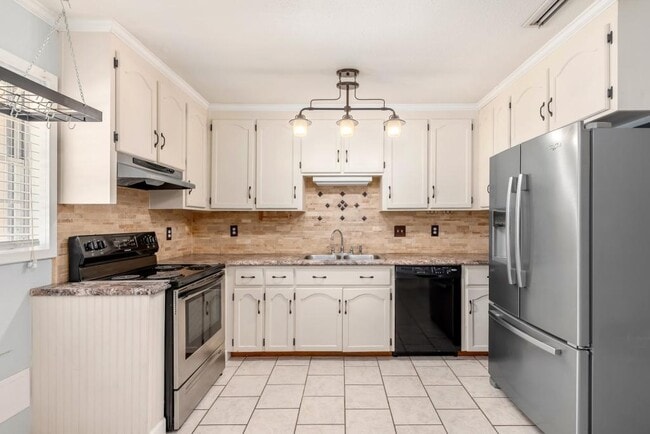 Photo - 413 Springdale Dr