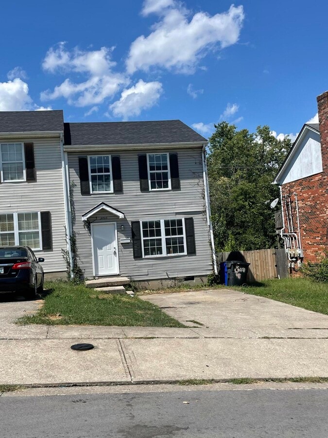Photo - 3705 Trent Cir