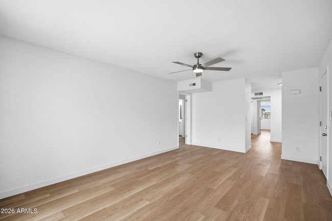 Photo - 2844 E Marconi Ave Unit 101