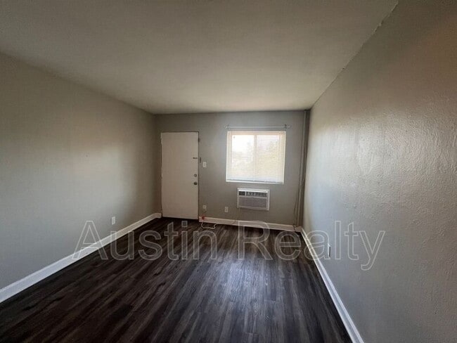 Photo - 3706 Greenwood Blvd Unit 23