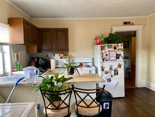 Photo - 1601 6th Ave