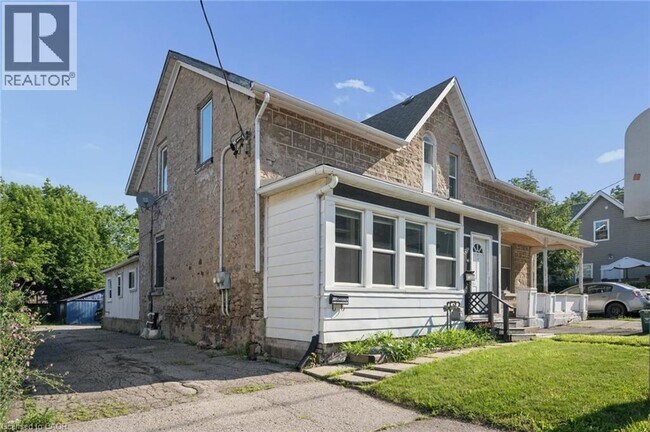 Photo - 38B CONCESSION Street