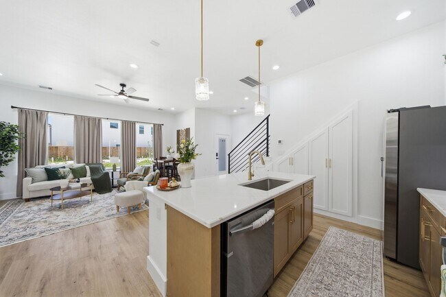 Photo - 8910 Knoll Leaf Dr