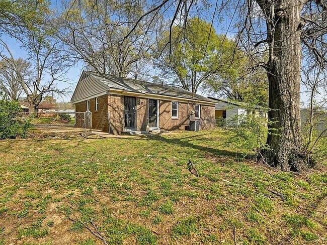 Photo - 4118 Westmont Rd