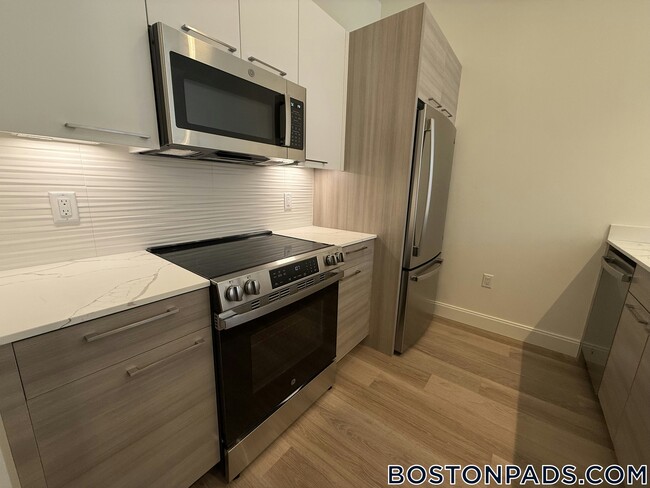 Photo - 1079 Commonwealth Ave Unit 306