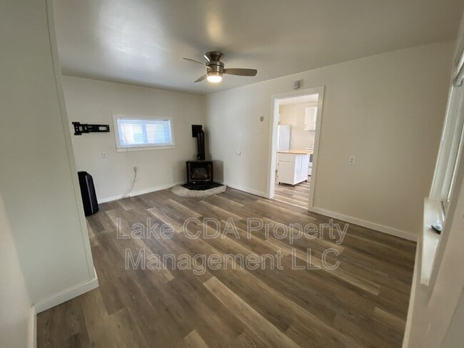 Photo - 1147 N 7th St