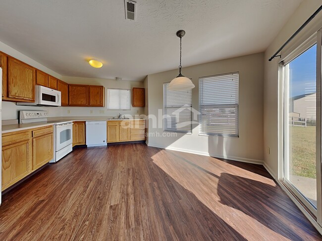 10244 Meadow Glen Dr