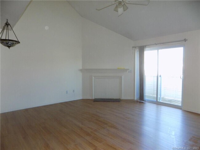 Photo - 112 Willow Springs Unit 112